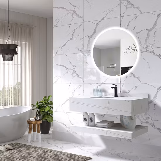 Meuble de salle de bain tendance avec plateau en pierre frittée et vasque en céramique